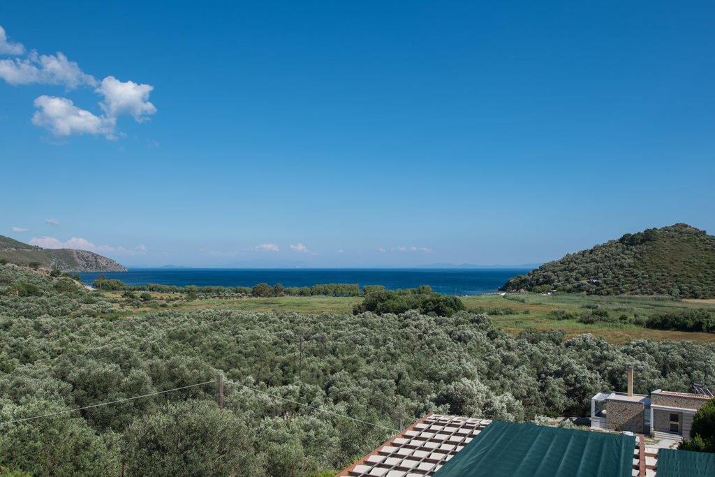 Blue Bay Hotel Charamida エクステリア 写真